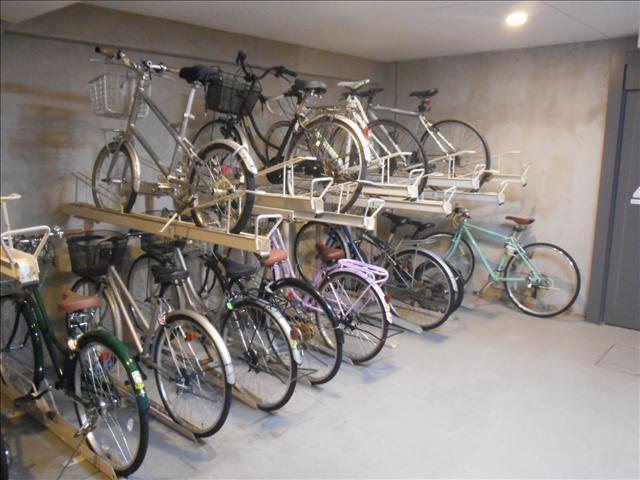 駐車場　駐輪場