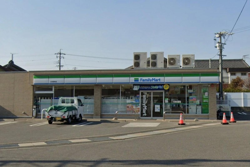 ＪＲ東海道本線 共和駅 バス乗車時間：5分 最寄りバス停で下車 徒歩2分 4階建 築62年の周辺写真
