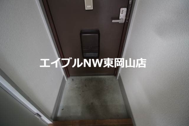 玄関　※同タイプのお部屋の写真です