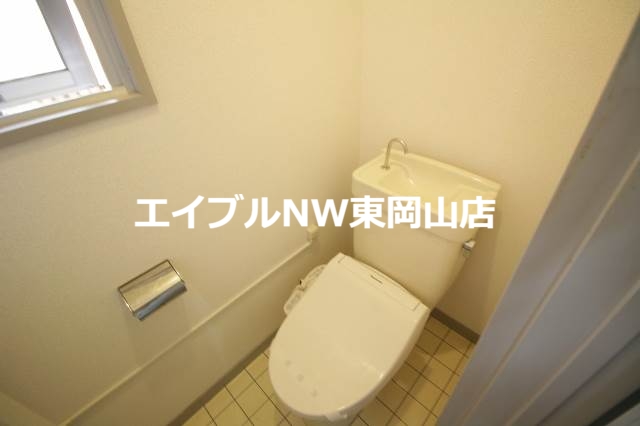 トイレ　※同タイプのお部屋の写真です