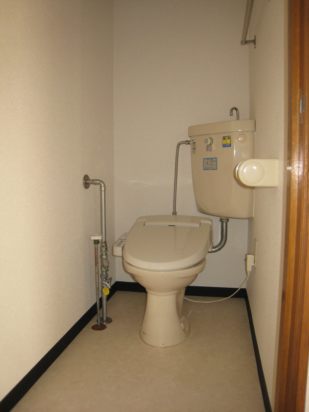 レントウォーム A棟のトイレ写真