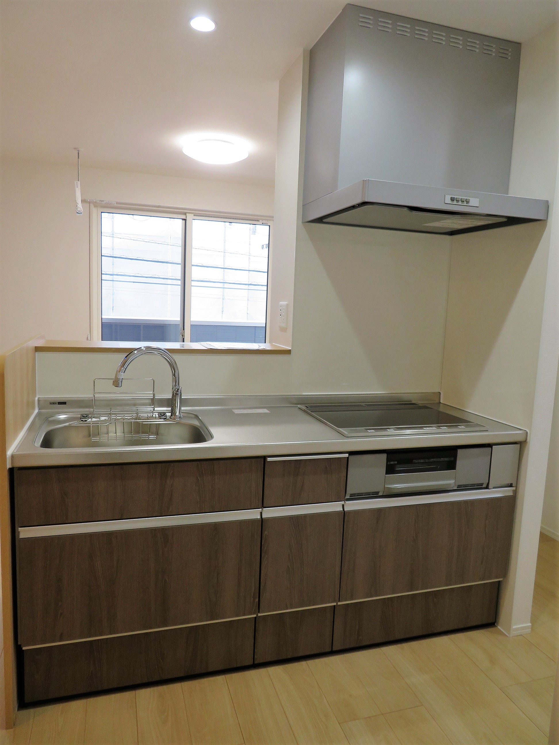 キッチン　システムキッチン搭載！