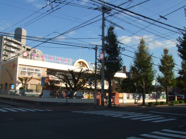 幼稚園・保育園　穴生幼稚園（幼稚園・保育園）まで495m