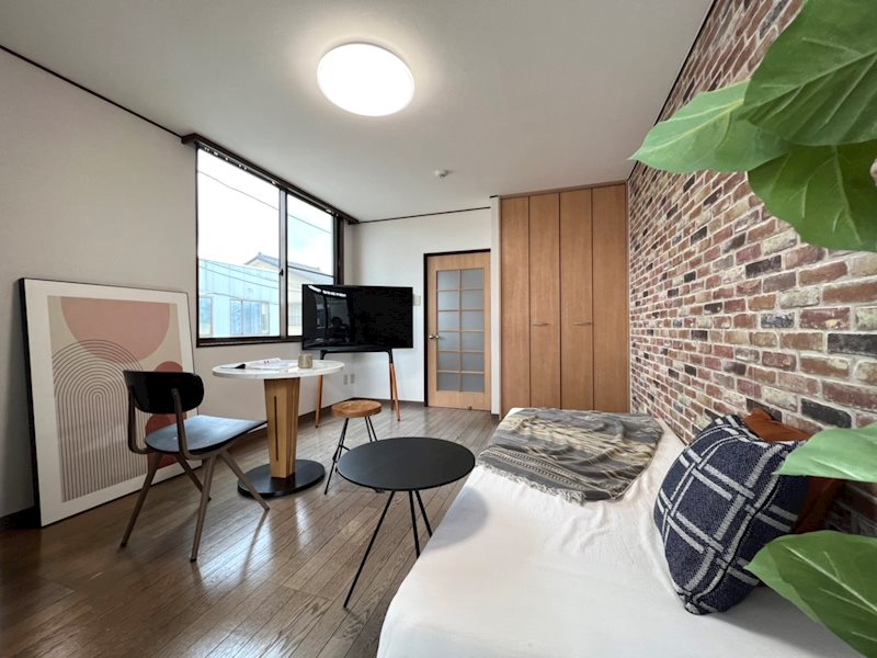 居室・リビング　写真は別部屋、家具は付帯しません。