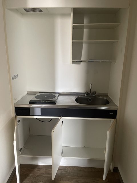 キッチン　同物件別号室