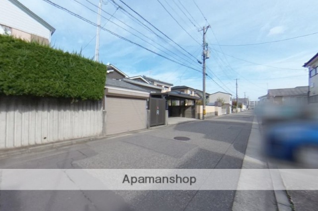 その他　前面道路（その他）まで0m