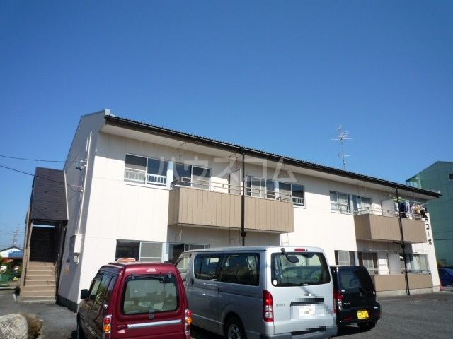 羽島市福寿町浅平のアパートの建物外観