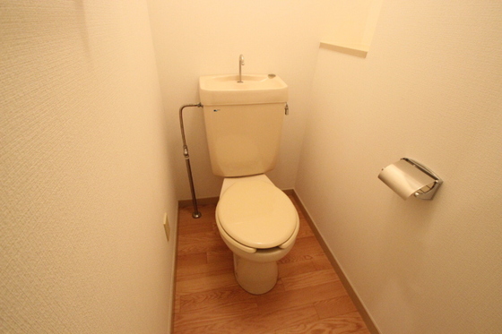 トイレ　※別部屋の写真です