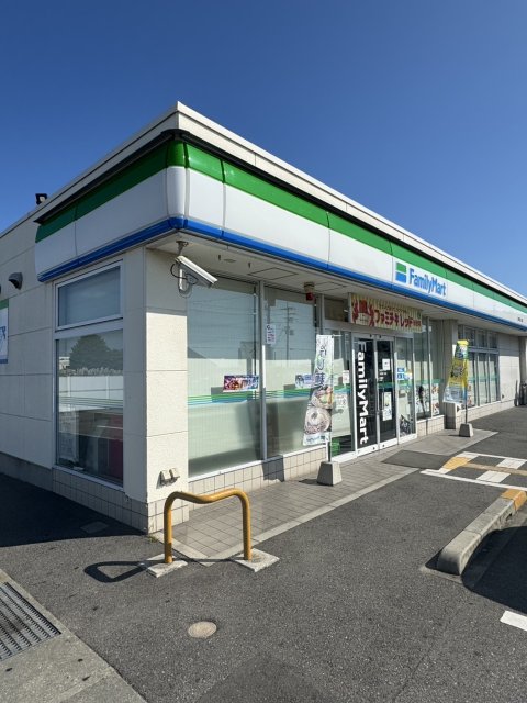 コンビニ　ファミリーマート　二見町西二見店（コンビニ）まで602m