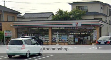 コンビニ　セブンイレブン（コンビニ）まで977m