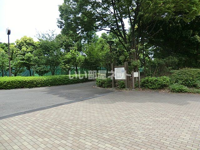 【江東区亀戸のマンションの公園】