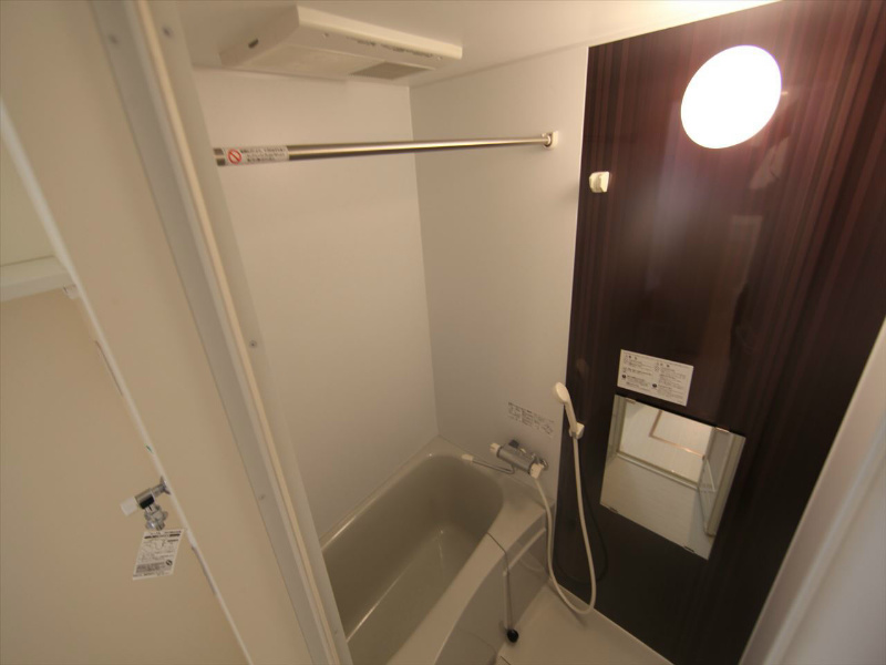 バス・シャワールーム　浴室暖房乾燥機付　24時間換気機能付バスルーム