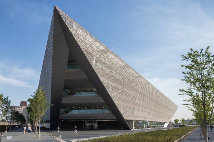 大学・短大　追手門学院大学（大学・短大）まで573m