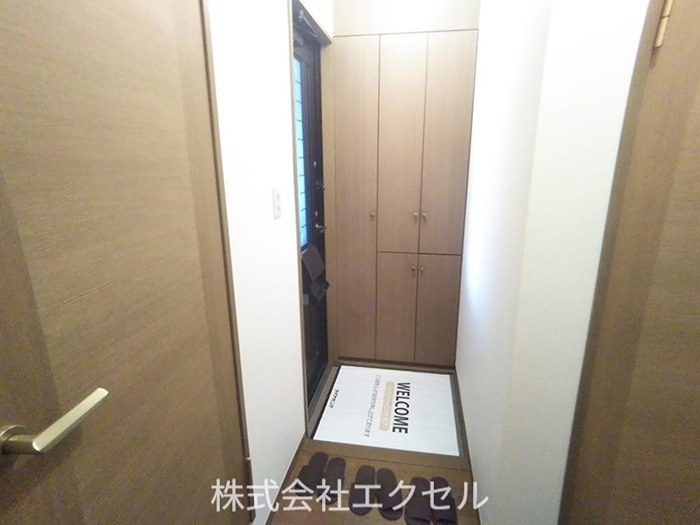 玄関　シューズボックス完備の玄関です。