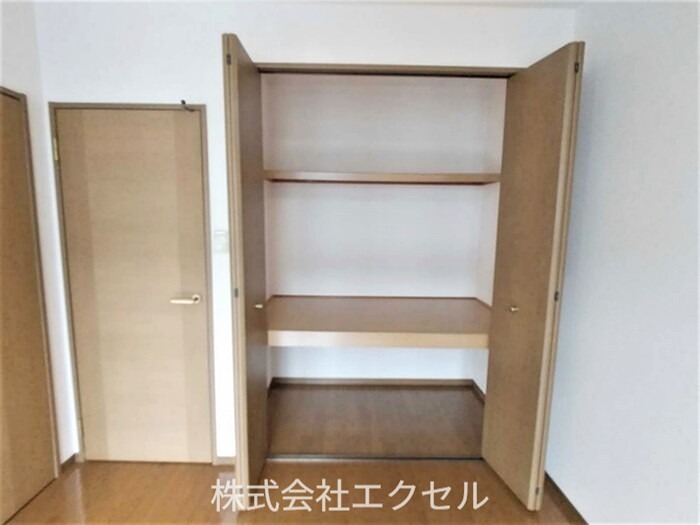収納　収納が2箇所あります。