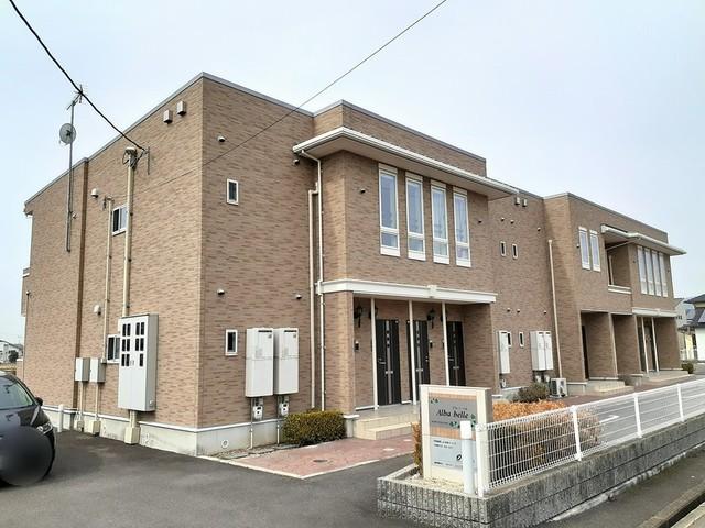 綾歌郡綾川町滝宮のアパートの建物外観