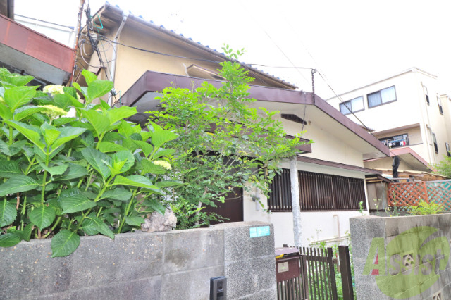 甲子園浜田町貸家の建物外観