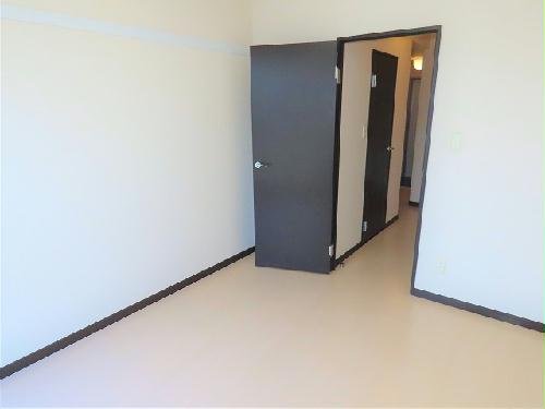 その他部屋・スペース　1階はフローリングのお部屋です