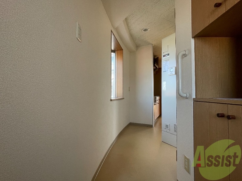 玄関　玄関から撮影しました。お部屋の明るさが伝わりますか？