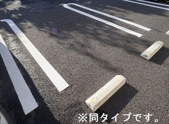 【アビアントの駐車場】