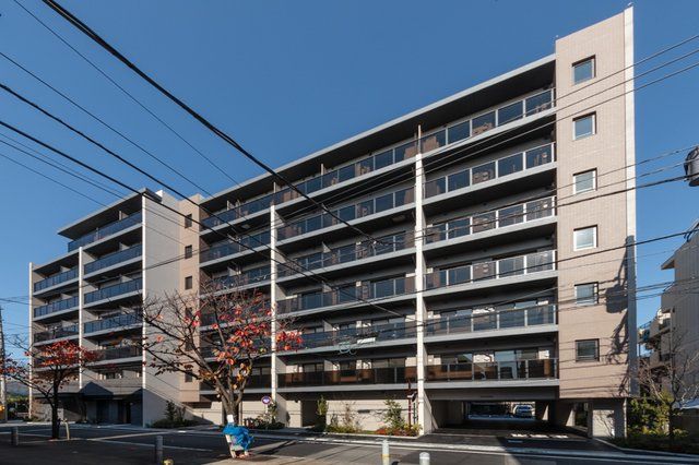 【大田区大森北のマンションの建物外観】