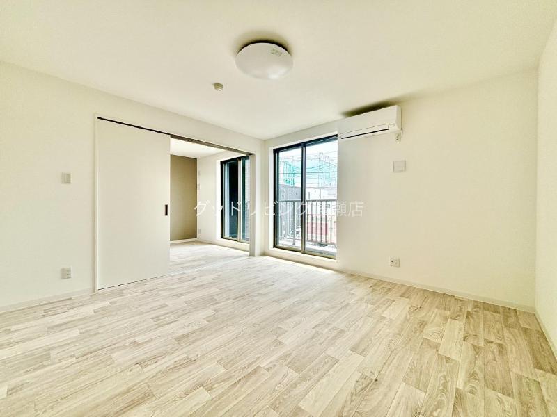 居室・リビング　2025/09.09/202号室/若松