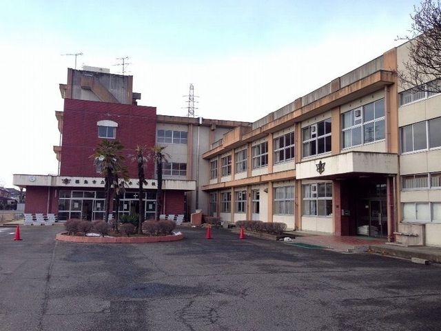 小学校　福島市立清水小学校（小学校）まで700m