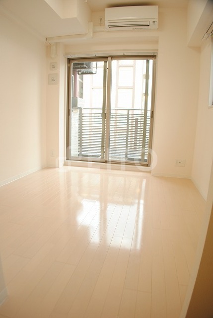 居室・リビング　写真は２０４号室