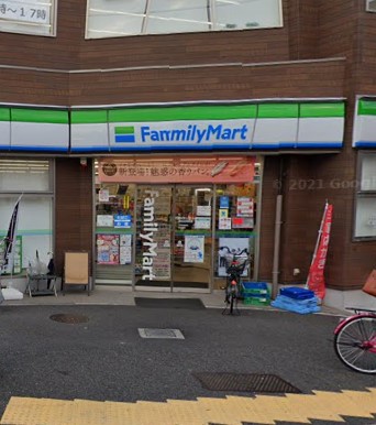 コンビニ　ファミリーマート 堺初芝駅前店（コンビニ）まで313m