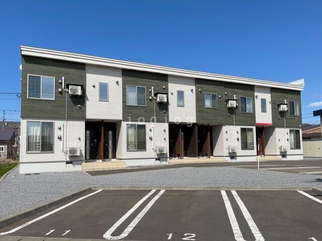 オーブメゾンの建物外観