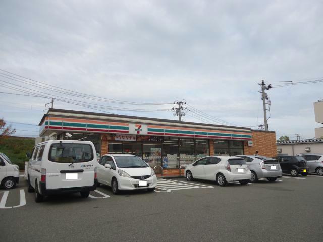 コンビニ　セブンイレブン新潟川岸町3丁目店（コンビニ）まで481m