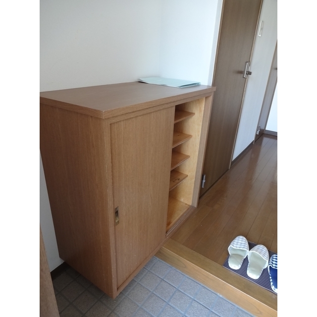 玄関　シューズボックス