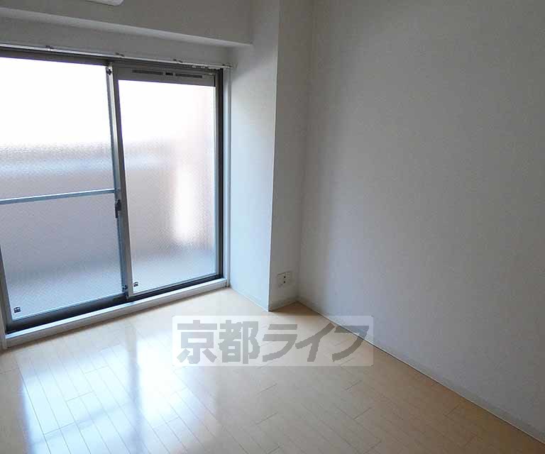 居室・リビング　清潔感のある室内