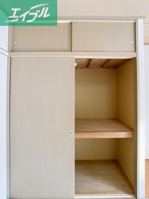 収納　洋室の収納