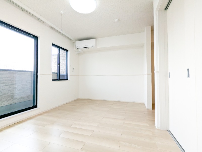 居室・リビング　図面と現状に相違がある場合には現状を優先