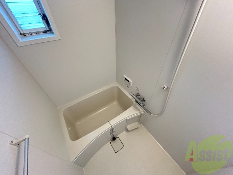 バス・シャワールーム　浴室は追い炊き機能付きで一日の疲れを癒しましょう。