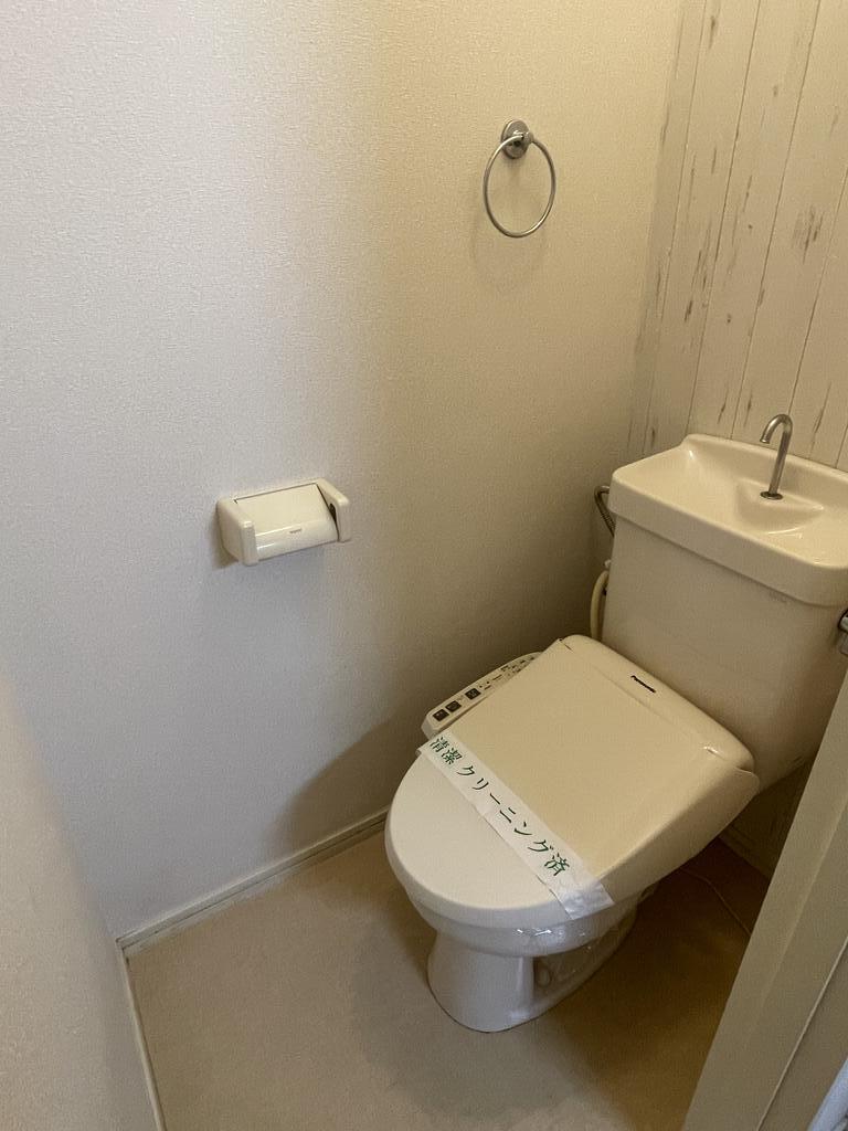 ドミールベルチェリーのトイレ写真