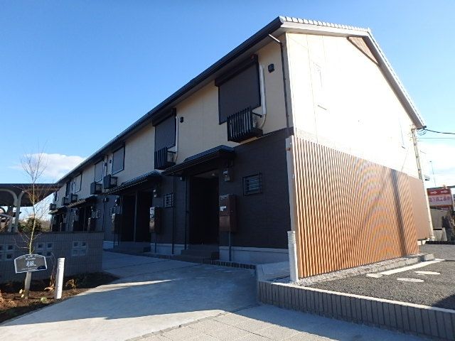 建物外観　★駐車スペース１台付帯★