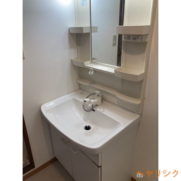 洗面設備　類似部屋イメージ