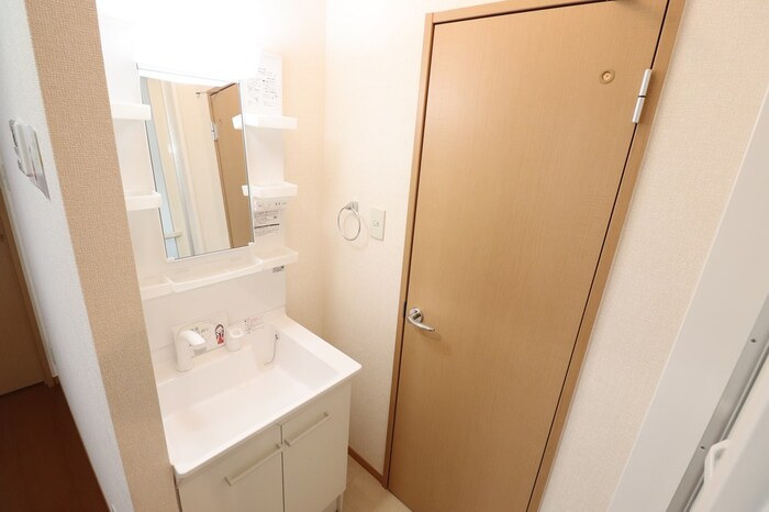 洗面設備　洗髪洗面化粧台