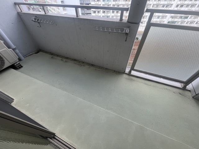 バルコニー　別階２号室