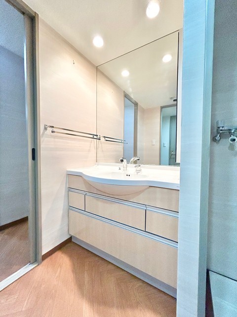 洗面設備　独立洗面台