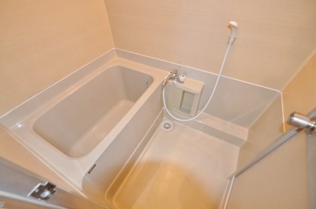 バス・シャワールーム　日々の暮らしに欠かせないお風呂です