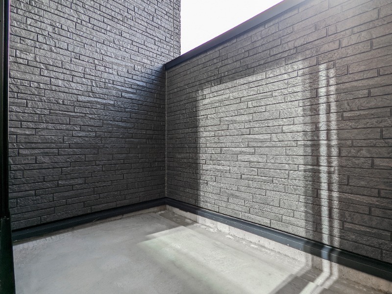 バルコニー　図面と現状に相違がある場合には現状を優先