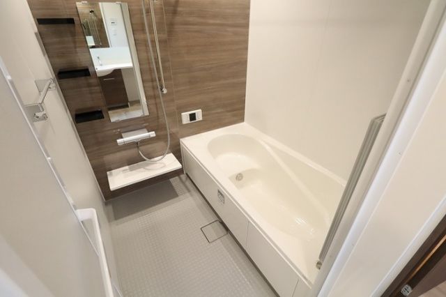 バス・シャワールーム