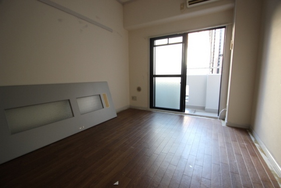 居室・リビング　※別部屋の写真です