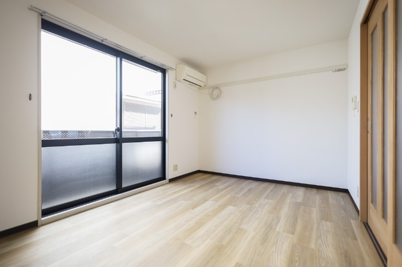 居室・リビング　図面と現状に相違がある場合には現状を優先