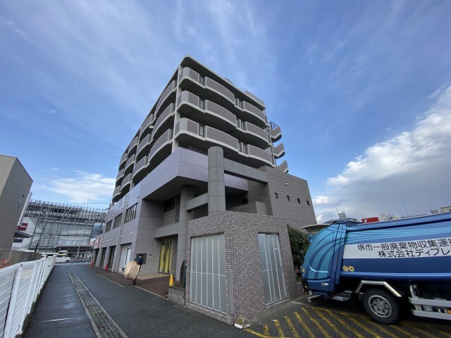 建物外観　鉄筋コンクリート造！