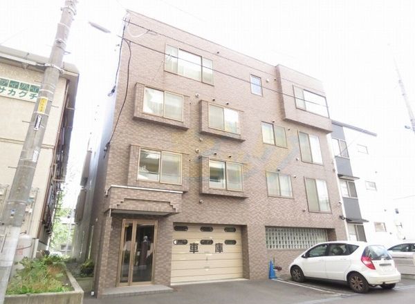 建物外観　都市ガス・灯油ストーブの光熱費お得な人気物件です♪★