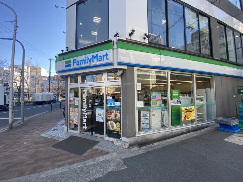 コンビニ　ファミリーマート　玉造駅前店（コンビニ）まで568m